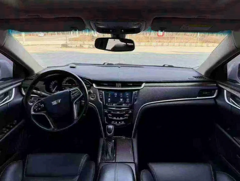 凯迪拉克XTS 后面外观一