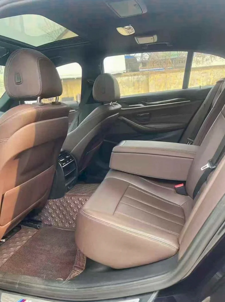 宝马6系 后面外观一