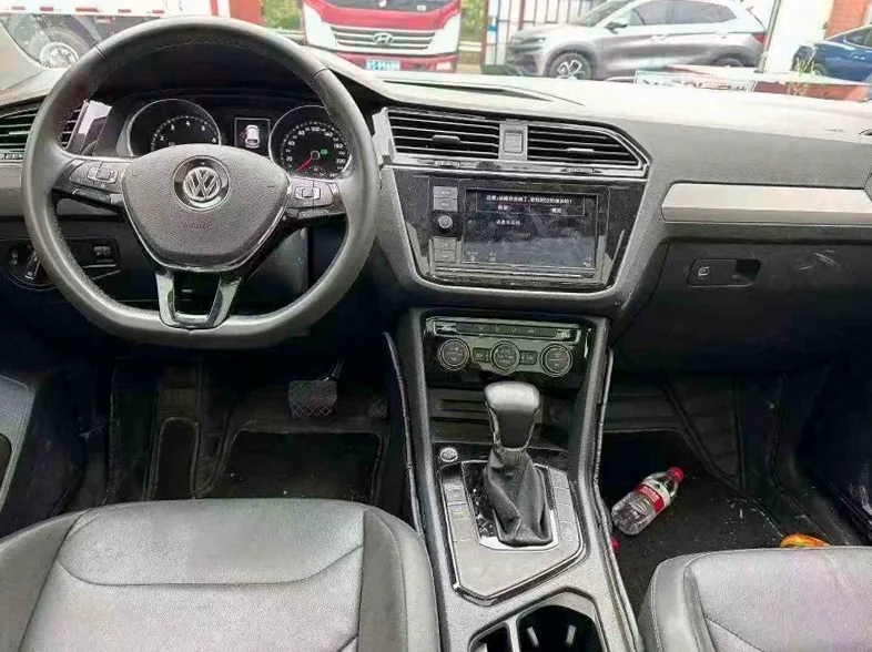 大众途观 内饰前排