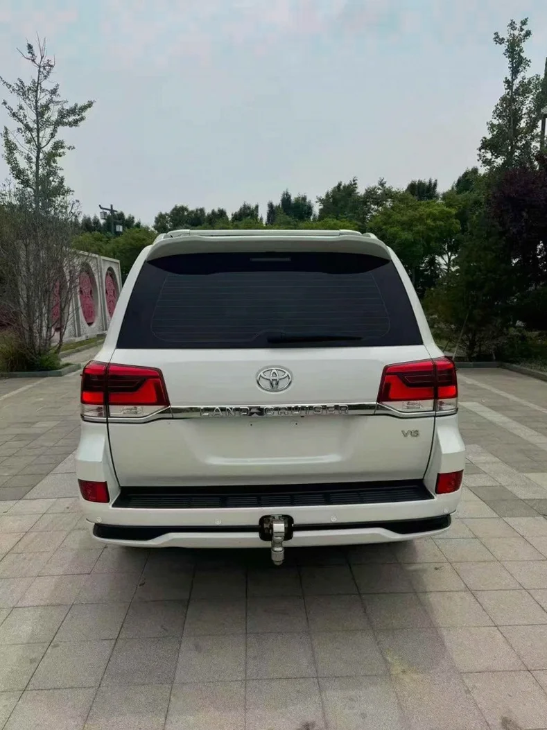 丰田兰德酷路泽 内饰后排