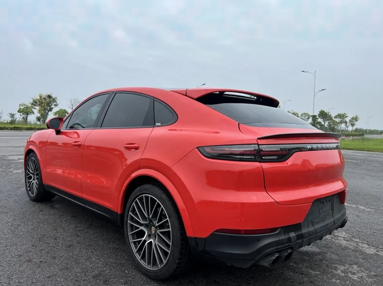 保时捷Macan 内饰后排