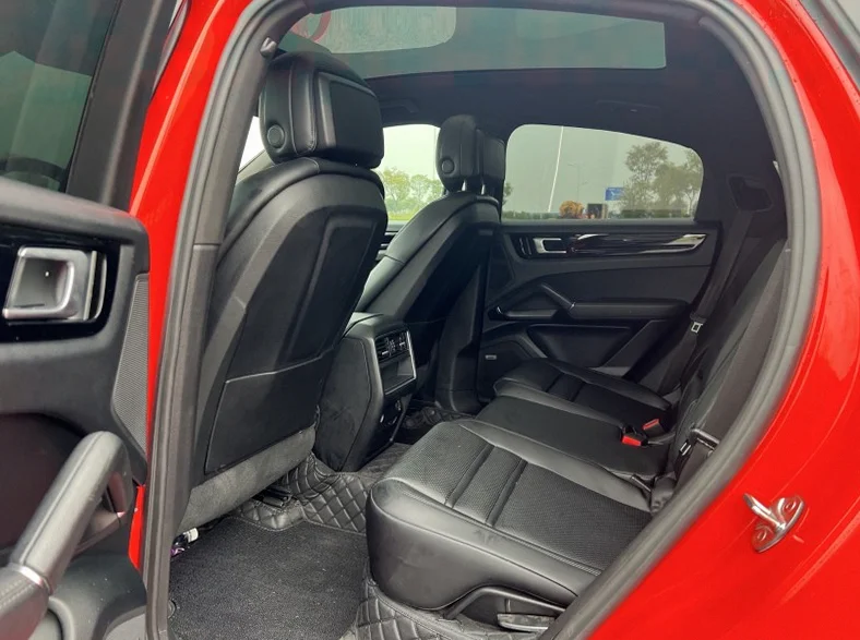 保时捷Macan 正面外观二