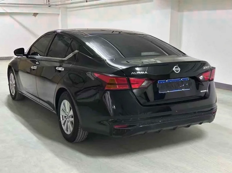 日产天籁 内饰前排