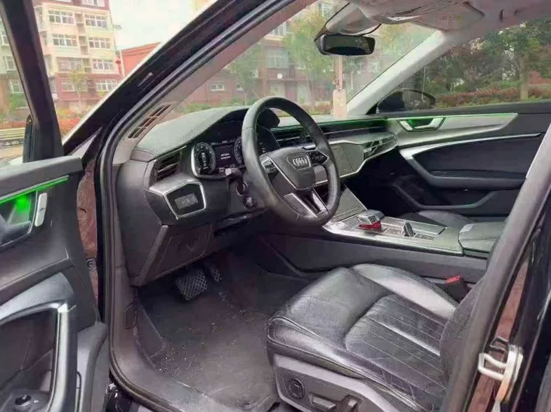 奥迪A6L 后面外观一