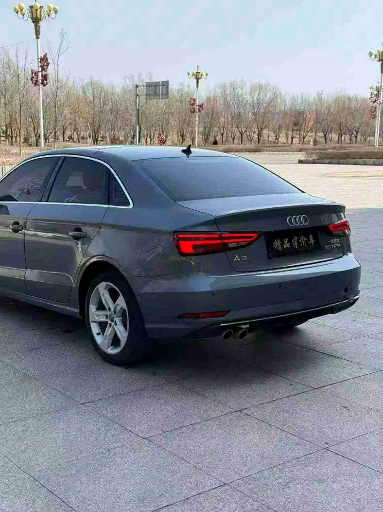 奥迪A3 后面外观三