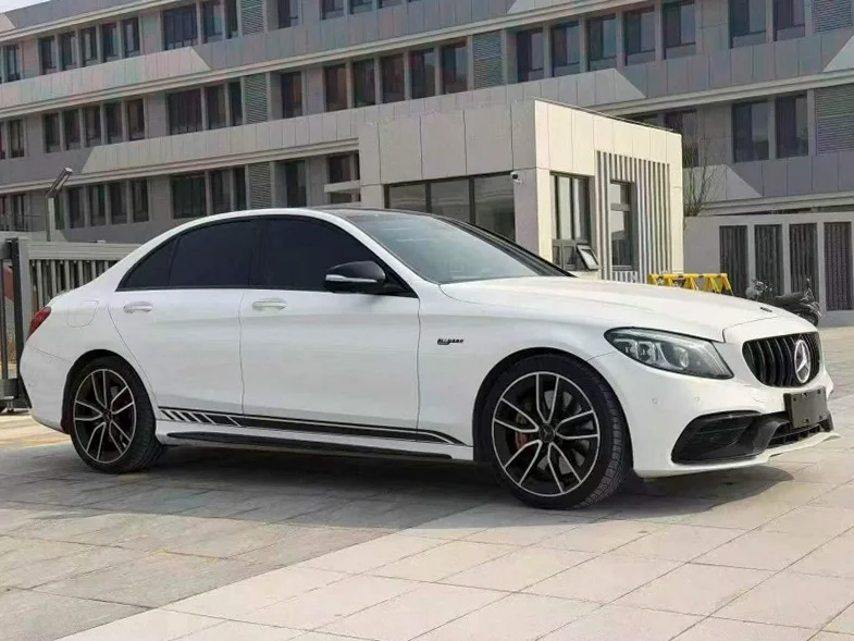 奔驰C 正面外观三