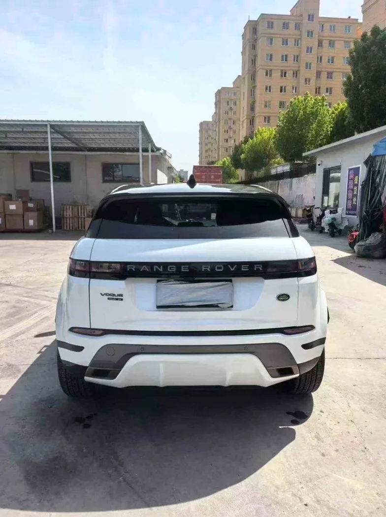 路虎极光 后面外观三