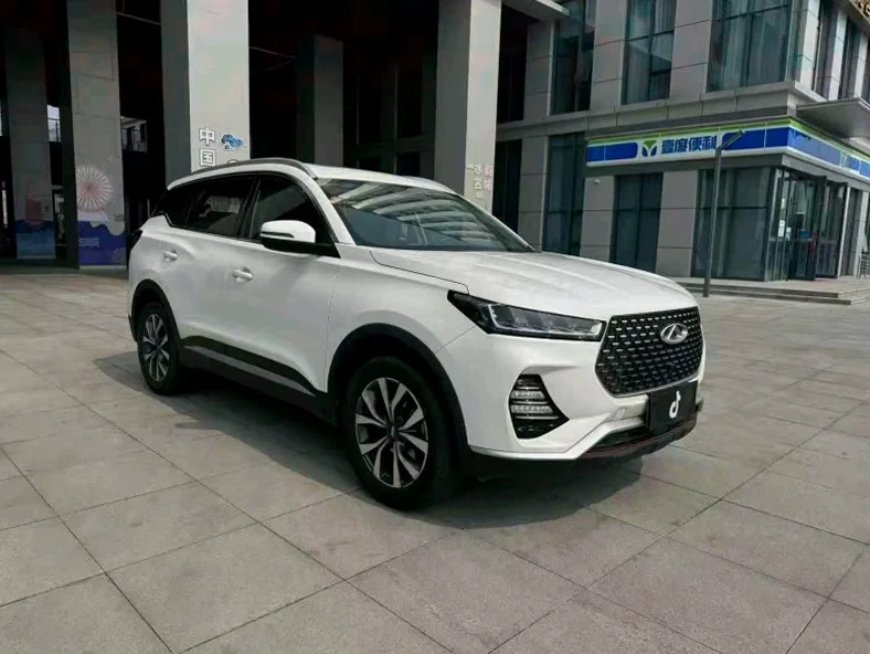 奇瑞瑞虎 正面外观三