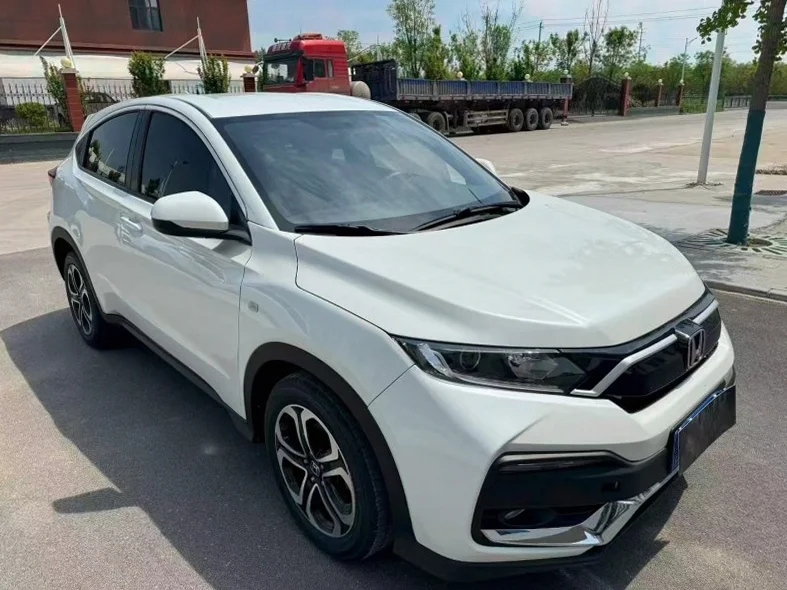 本田XRV 正面外观二