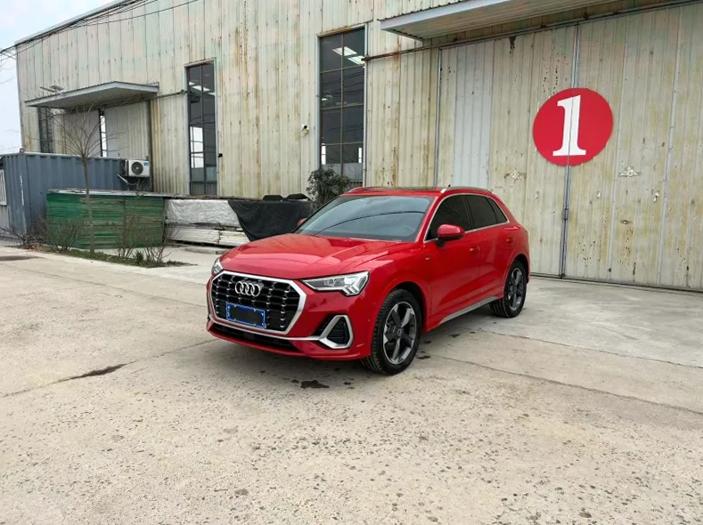 奥迪Q3 正面外观二