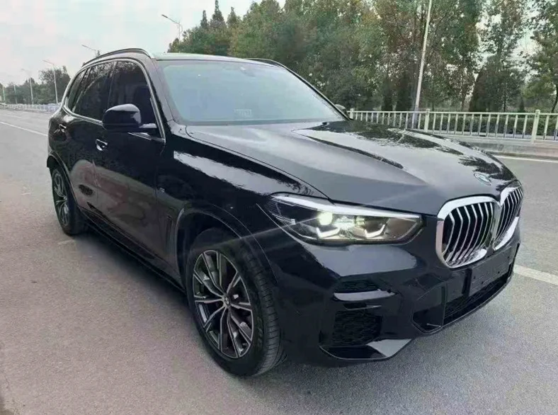 宝马X5 正面外观二