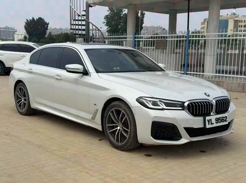 宝马5系 正面外观二