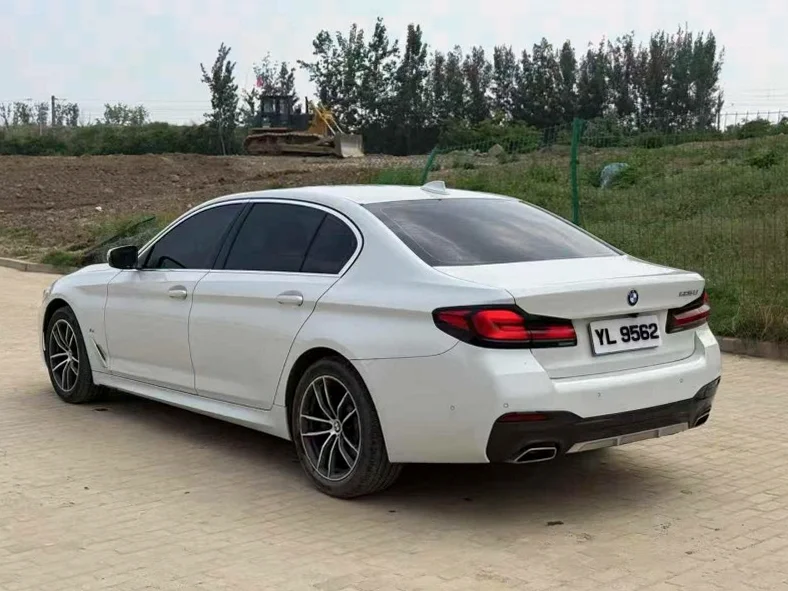 宝马5系 内饰前排