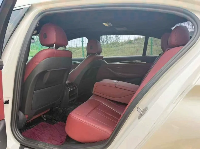 宝马5系 后面外观二