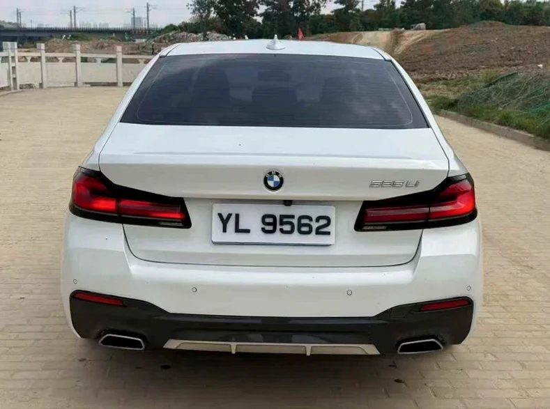 宝马5系 内饰后排