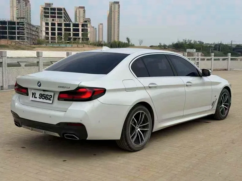 宝马5系 驾驶室