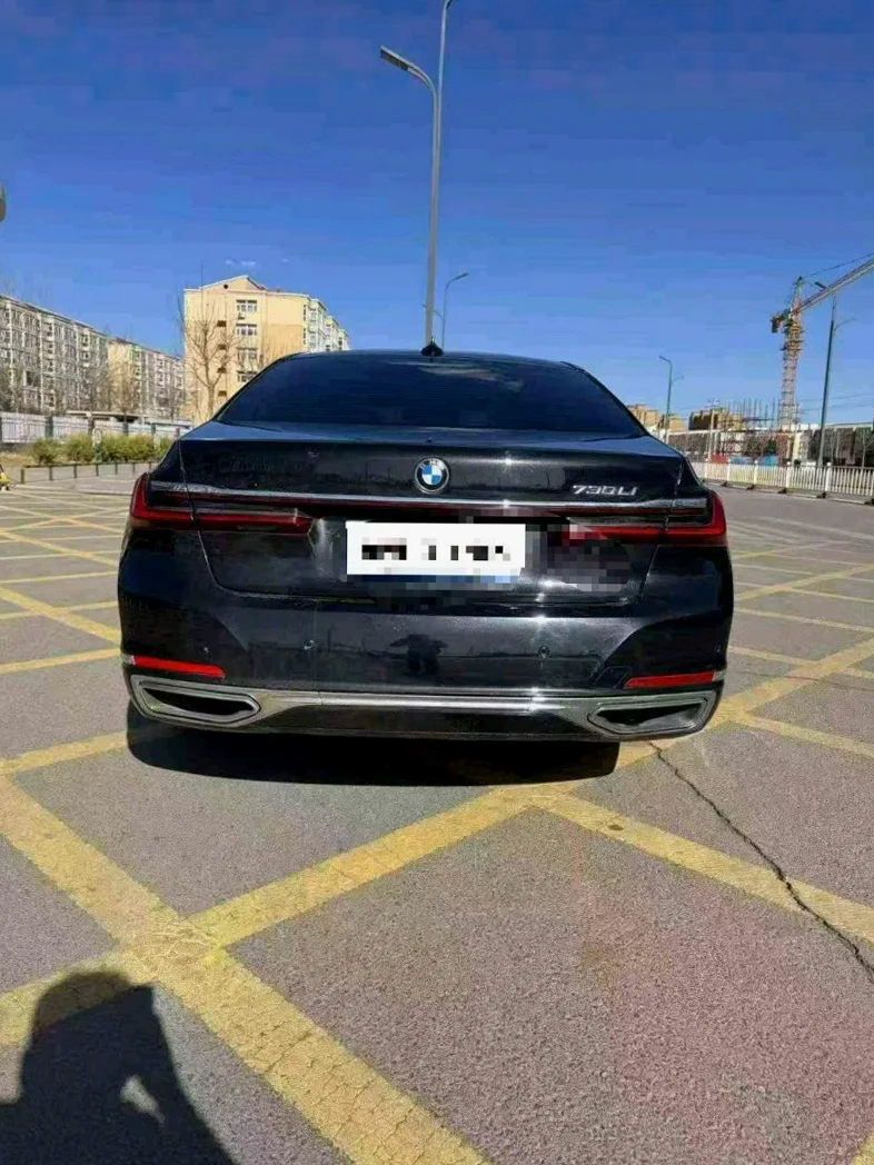 宝马7系 驾驶室