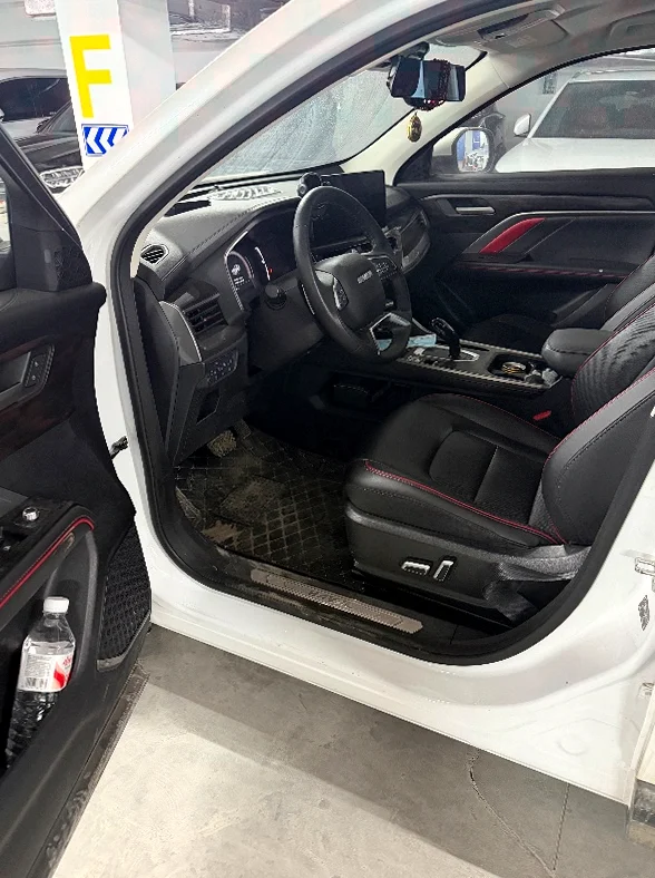 哈弗H6 后面外观三