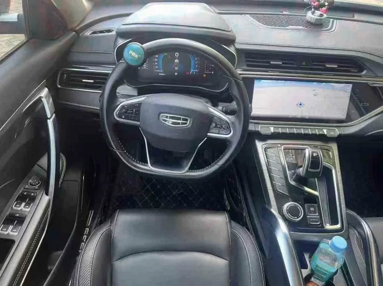 吉利博越 后面外观三