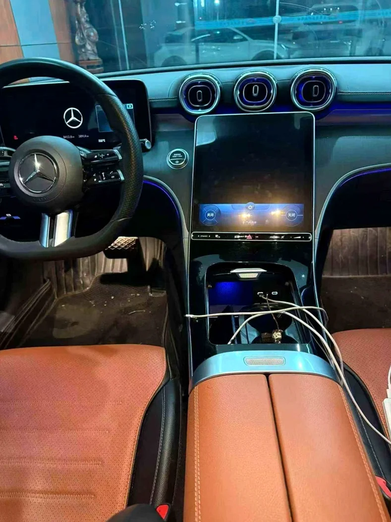 奔驰C 后面外观二