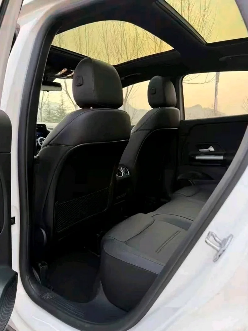 奔驰GLA 内饰前排