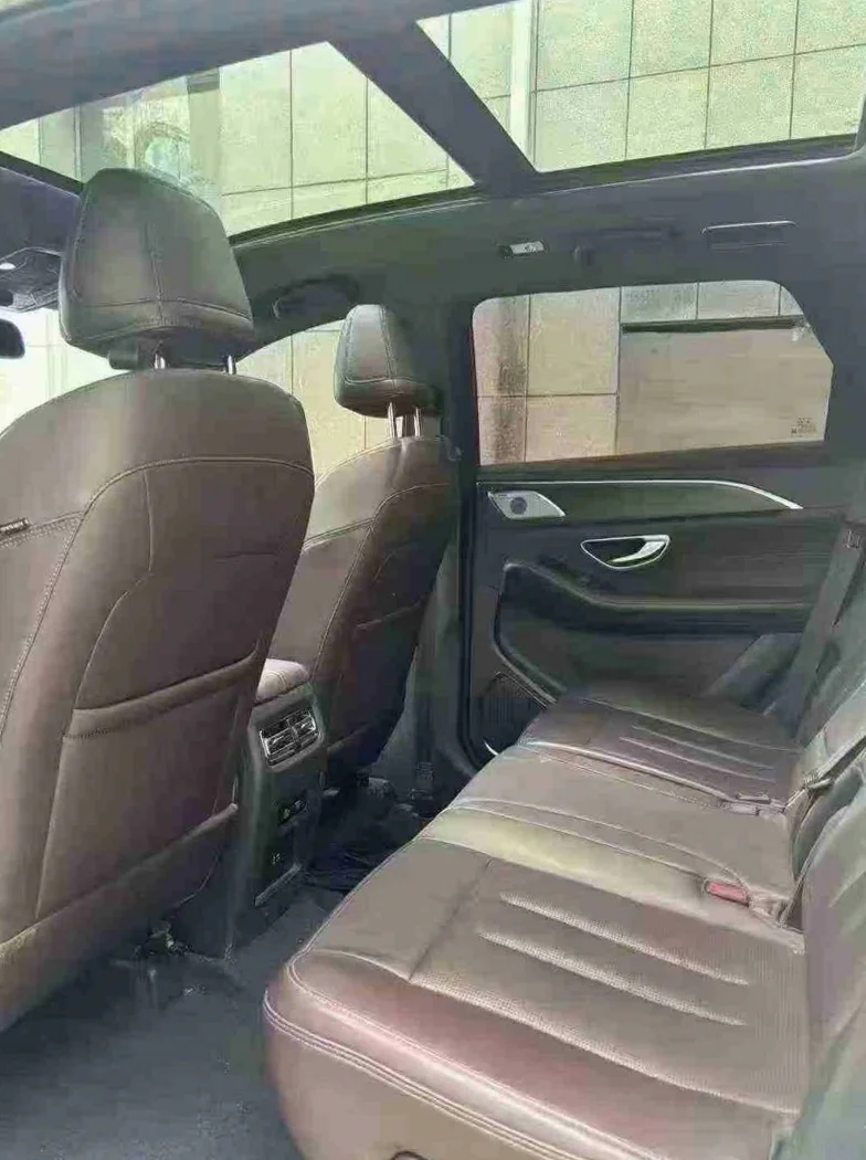 奇瑞捷途 内饰前排