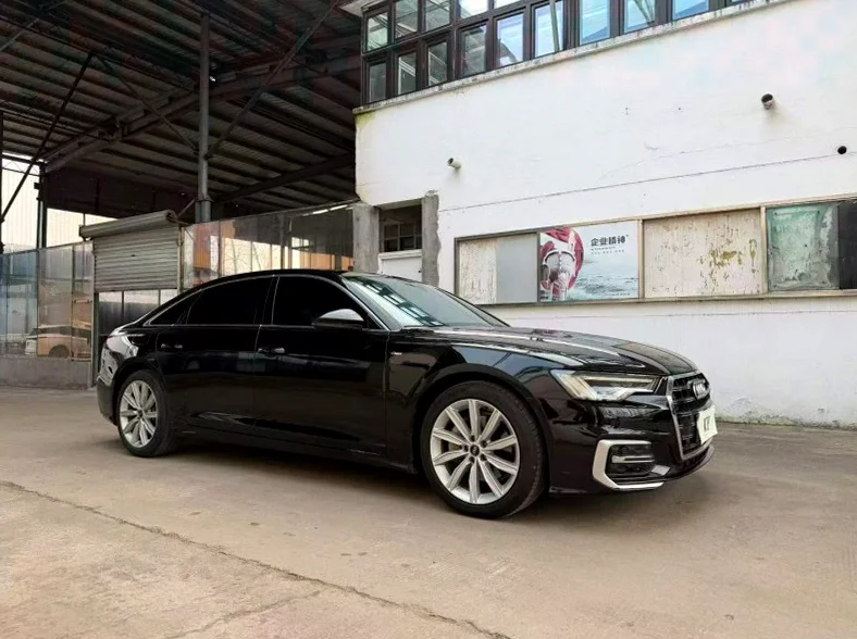 奥迪A6L 正面外观三