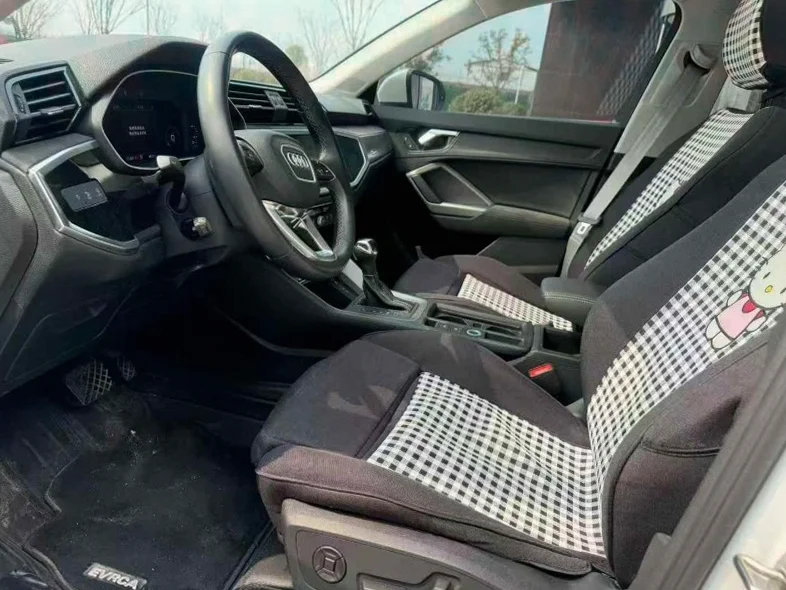 奥迪Q3 后面外观三