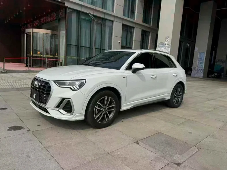 奥迪Q3 正面外观三