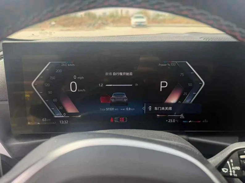 宝马M2 后面外观一