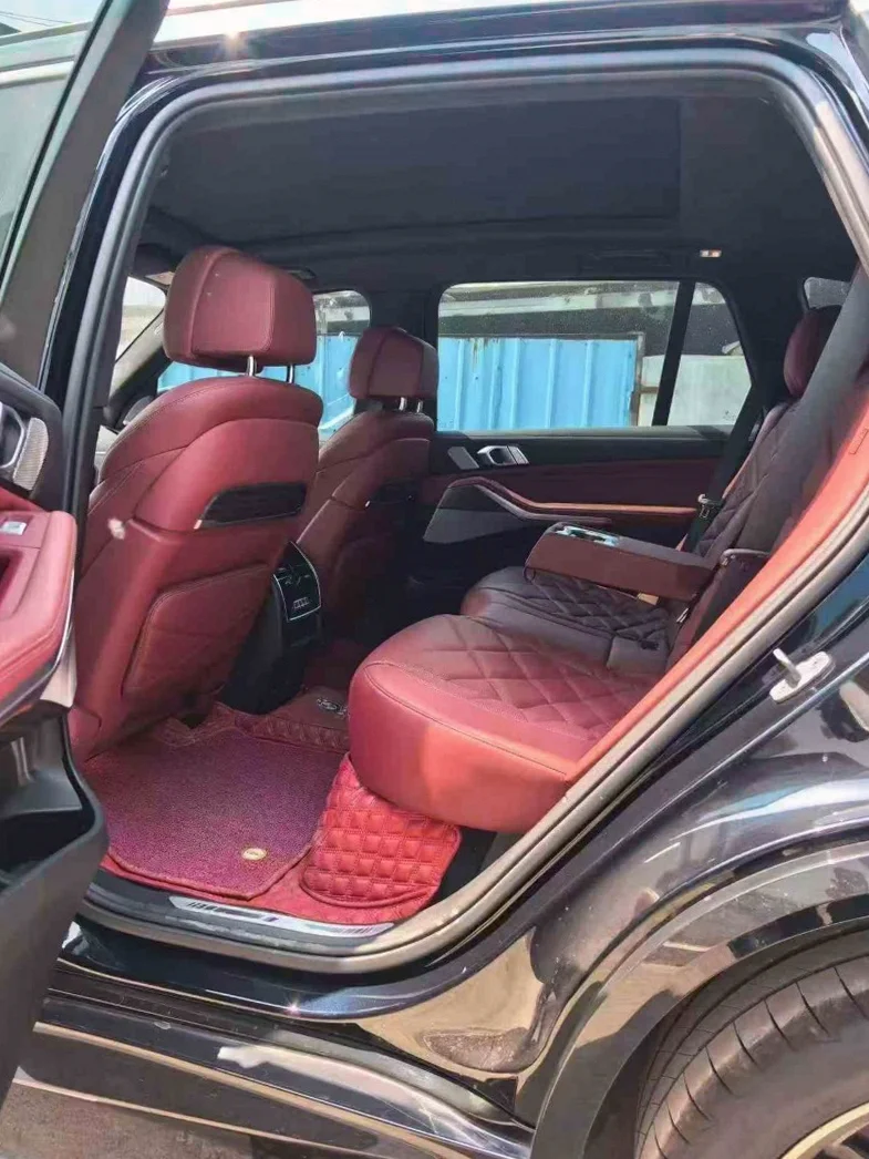 宝马X5 后面外观三