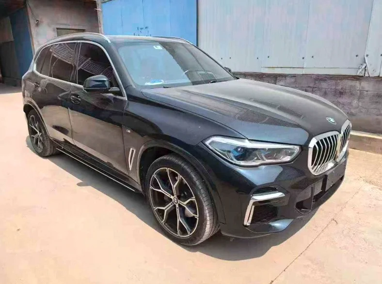 宝马X5 正面外观三