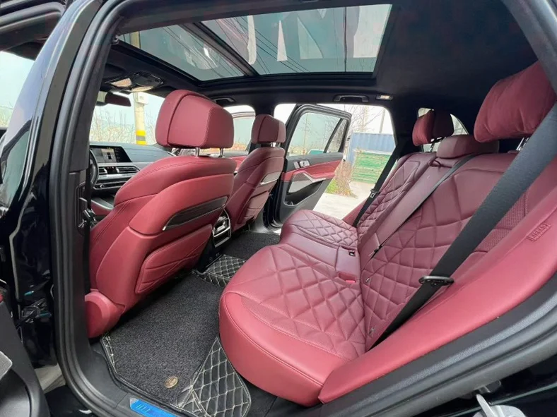 宝马X5 后面外观三