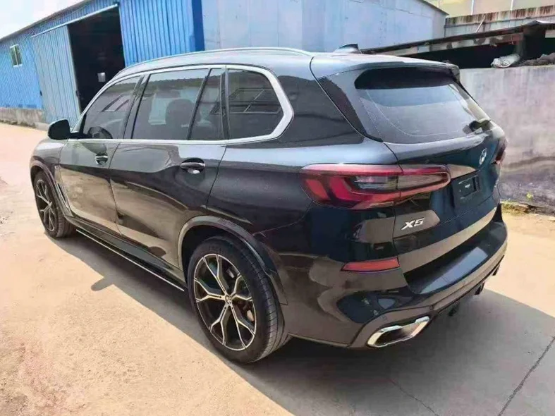 宝马X5 内饰后排