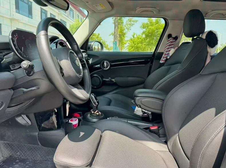 宝马迷你 驾驶室