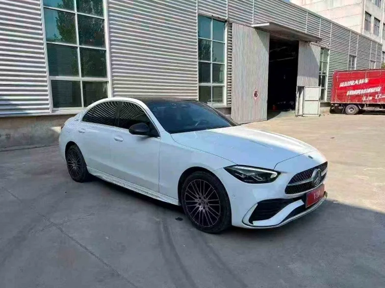 奔驰C 正面外观三