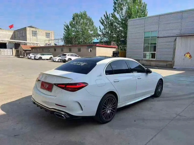 奔驰C 内饰后排