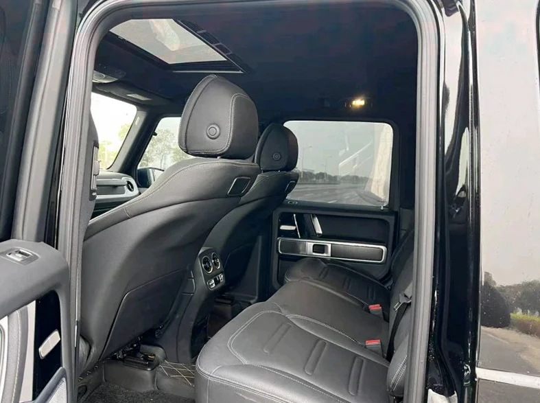 奔驰G 后面外观二