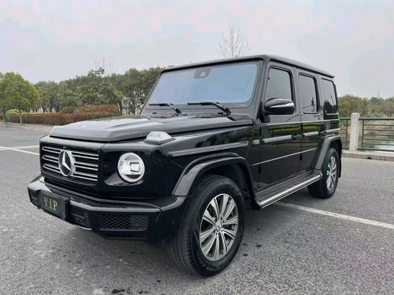 奔驰G 内饰后排