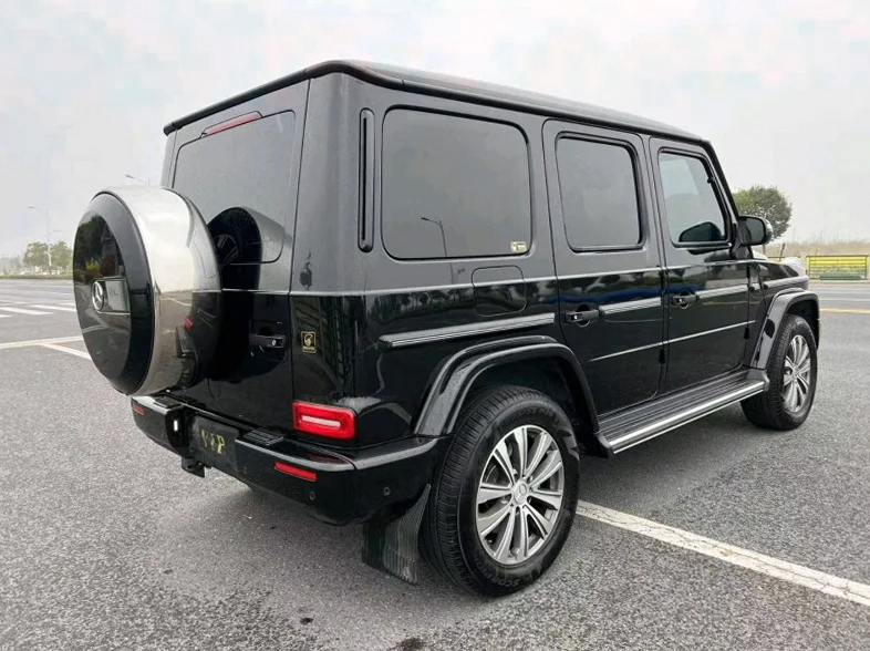 奔驰G 后面外观三