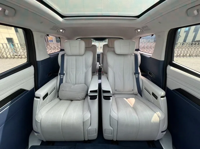 别克新世纪 驾驶室