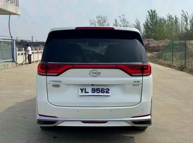 传祺M8 内饰后排