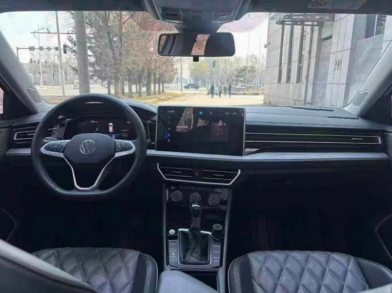 大众速腾 后面外观一