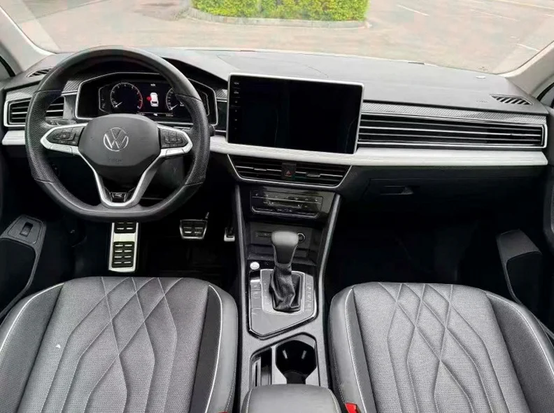 大众途观 后面外观二