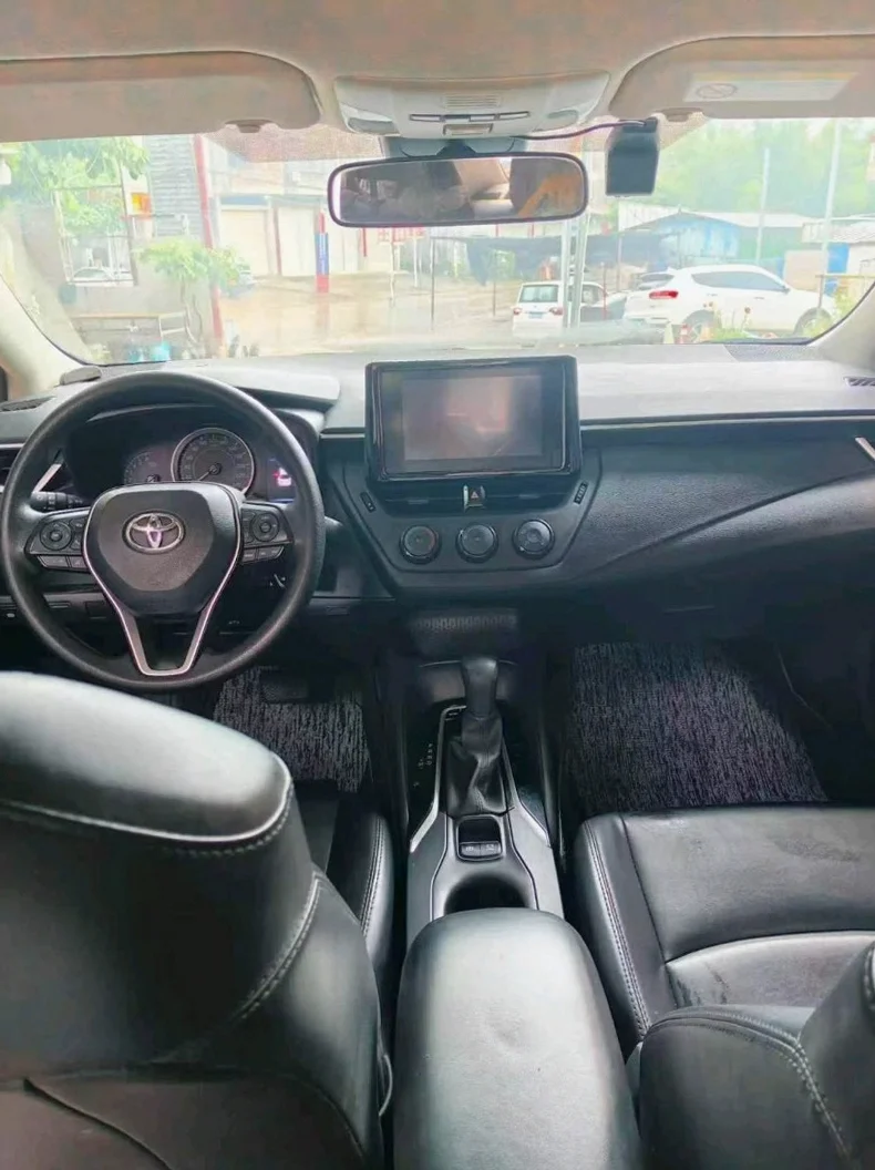 丰田卡罗拉 后面外观三