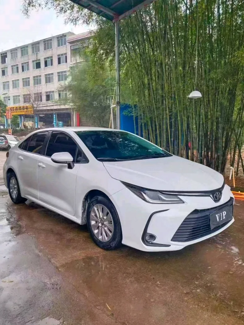 丰田卡罗拉 正面外观二