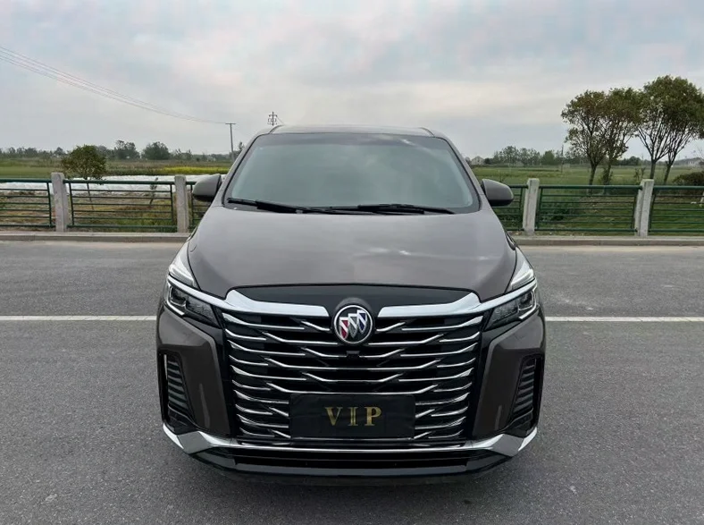 23年别克GL8 陆上公务舱舒适版