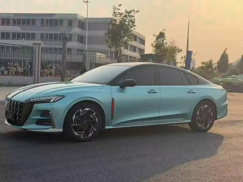 红旗H6 正面外观二