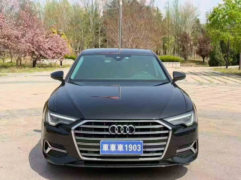 24年奥迪A6L 2.0T高配