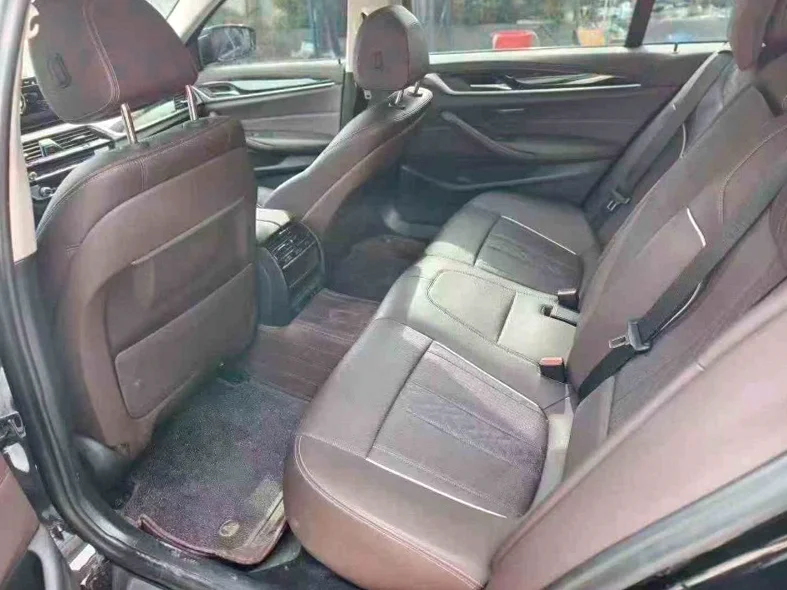 宝马5系 后面外观二